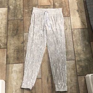 VICTORIA’S SECRET pajama bottoms!!